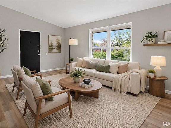 5th image of 10469 Briarbend Dr APT 7