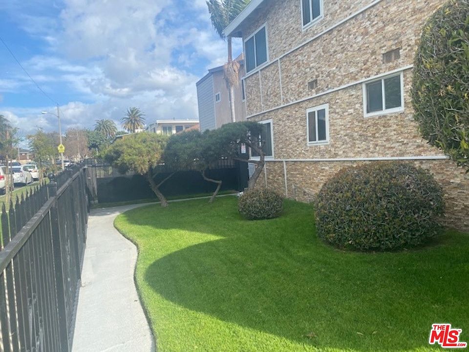 1st image of 628 S Osage Ave #8