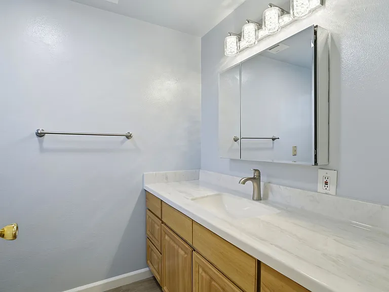 1265 Prescott Ave — Photo 30