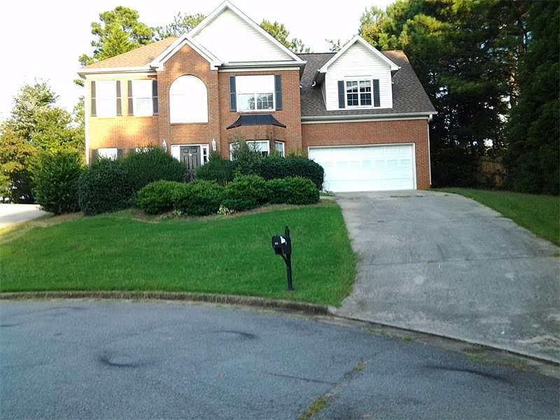 2nd image of 902 Peel Castle Ln