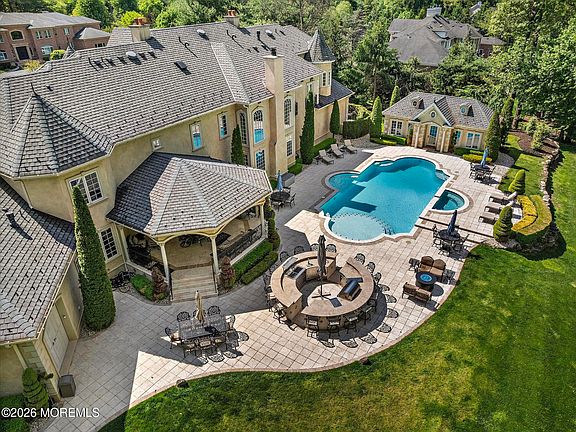 2nd image of 12 Raintree Court