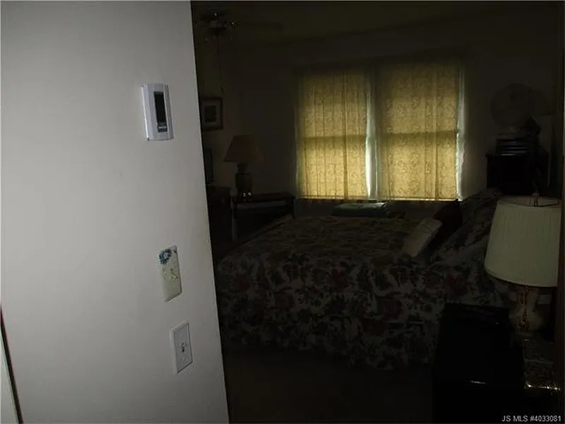 Thumbnail 18