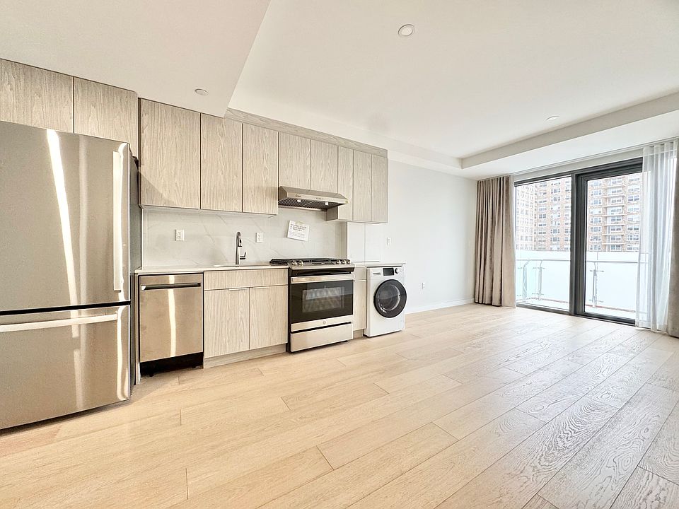 1st image of 136-80 41st Ave #8C