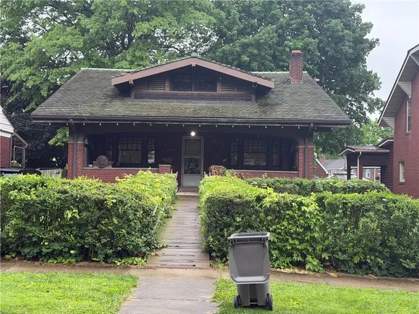 4 2nd St, Ellwood City, PA 16117