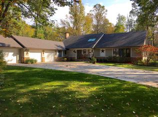 5521 Devils Hollow Rd, Fort Wayne, IN 46814