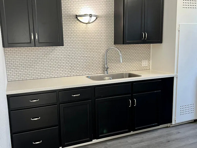 261 Spruce St #3 — Photo 1
