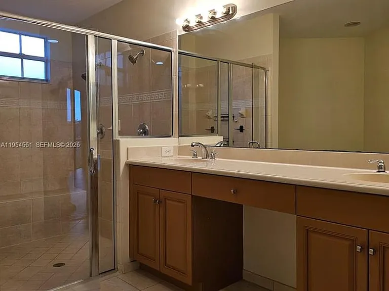 8255 NW 128th Ln #19-C — Photo 15