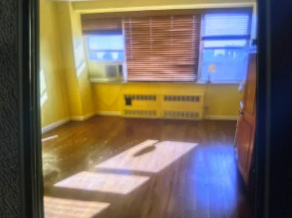 185 Park Row 17B image 3 of 5