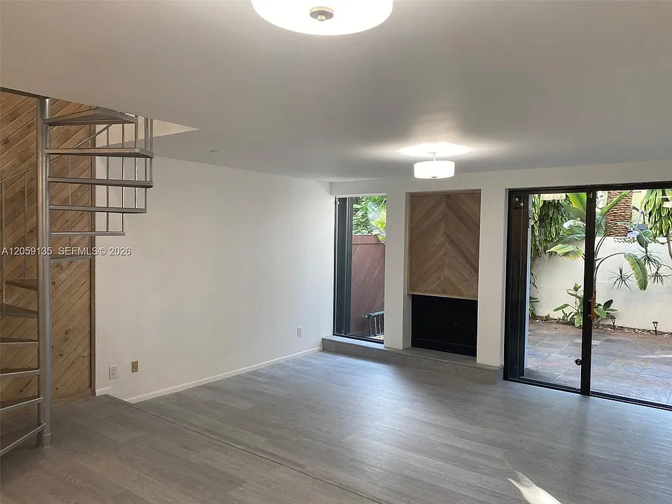 2180 Brickell Ave #7