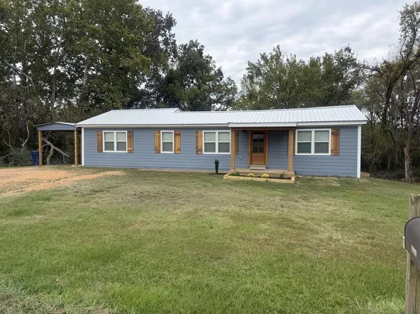 4057 Hubbard Rd, Courtland, MS 38620