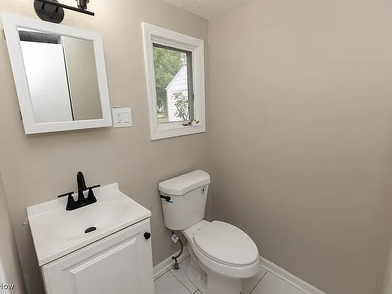 3987 Lancaster Rd — Photo 6