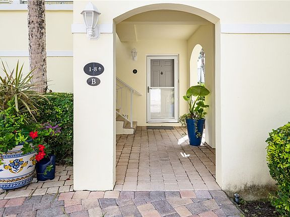 2nd image of 1180 Reef Rd APT B7