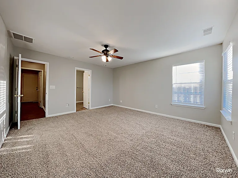 337 Courtland Ct — Photo 16