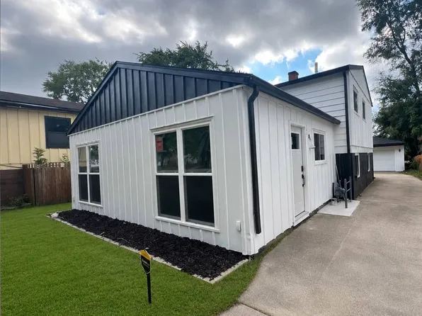 290 Merrill Ave, Calumet City, IL 60409
