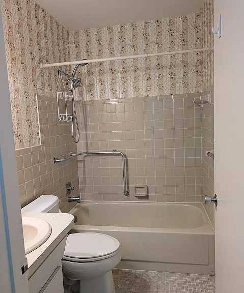 2258 World Parkway Blvd W #10 — Photo 32