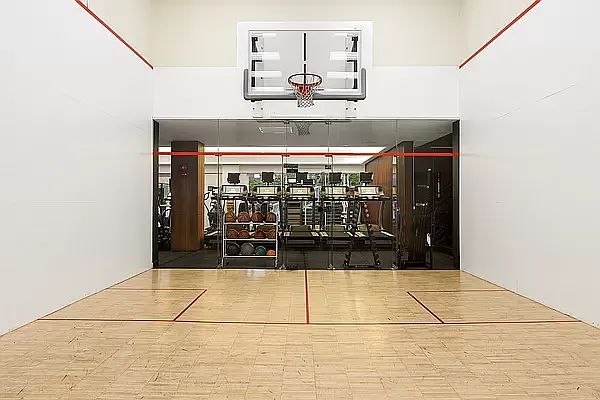 Rented by NestApple, Inc. | media 16