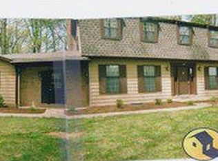 699 Oakwood Rd, New Freedom, PA 17349