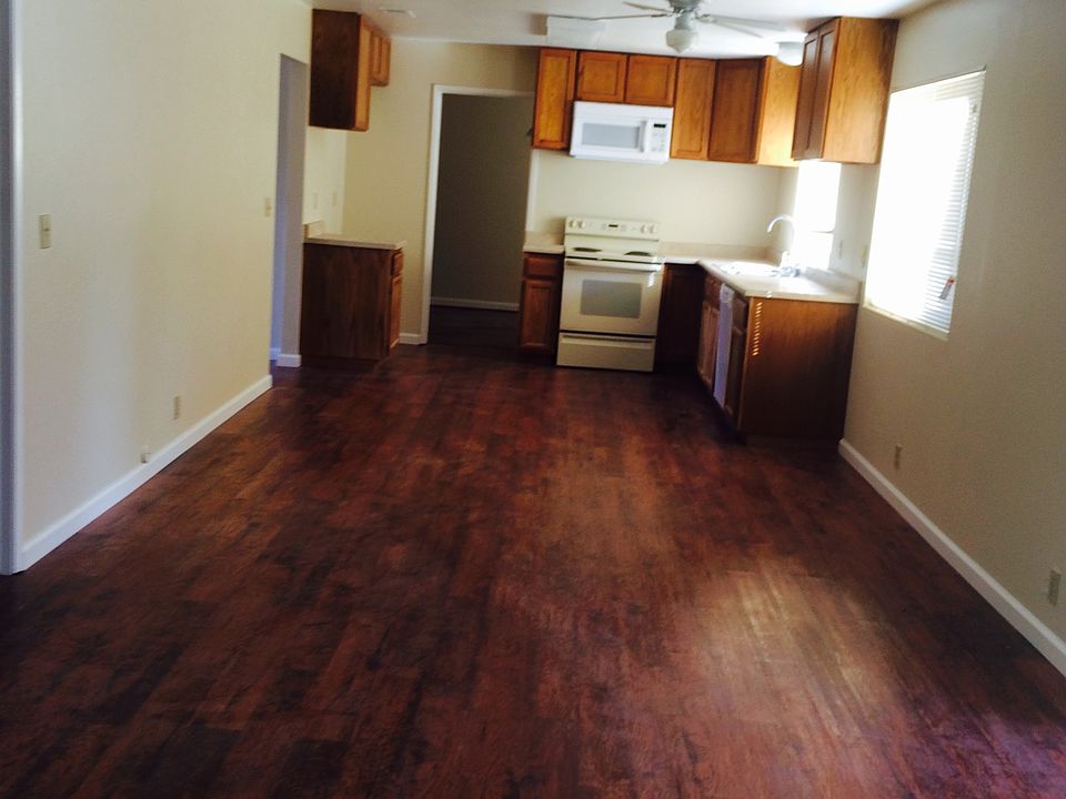 2nd image of 14 Keely Ct
