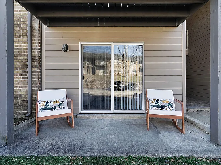 Stonewater Apartments — Photo 17