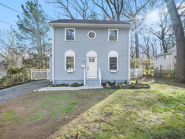 28 Devon Drive, Manchester, CT 06040