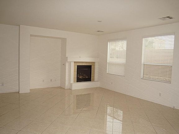 5th image of 7443 Fountain Crest Ave