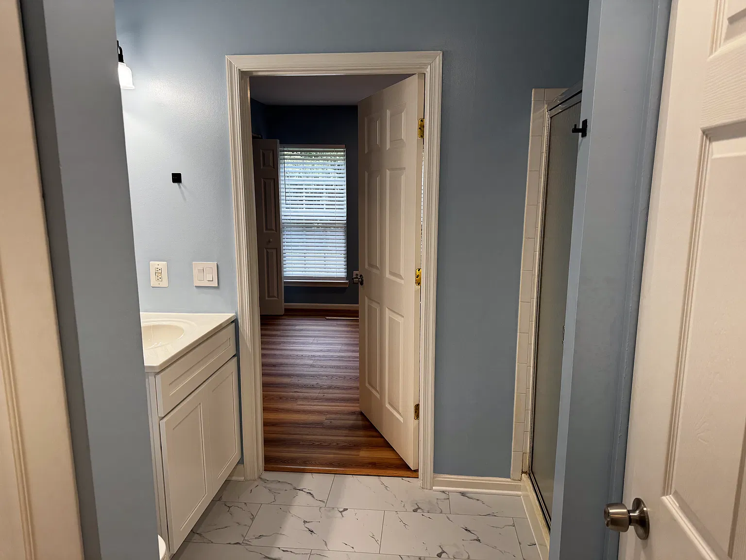 2 bed, 1027 sqft, $2,099 — Photo 3