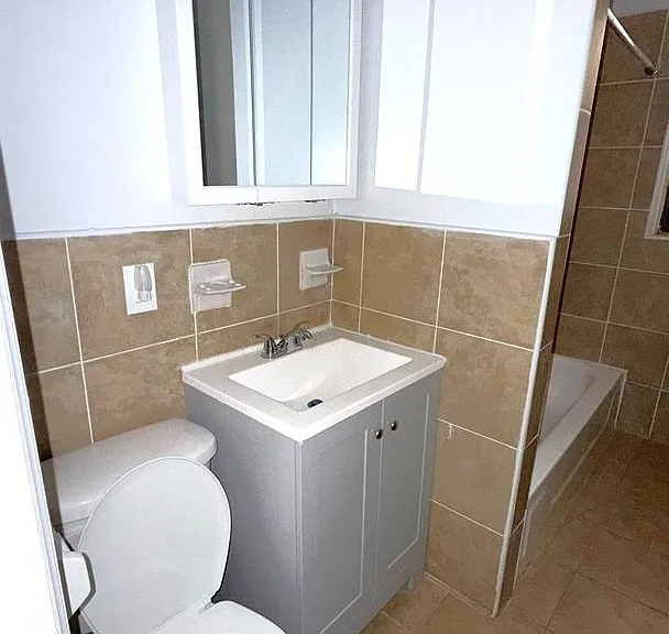 807 - Trefoil Manor — Photo 15