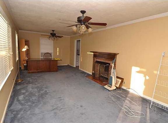 3rd image of 2110 McBurney Dr