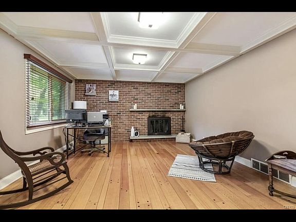 4th image of 108 Cedar Ln