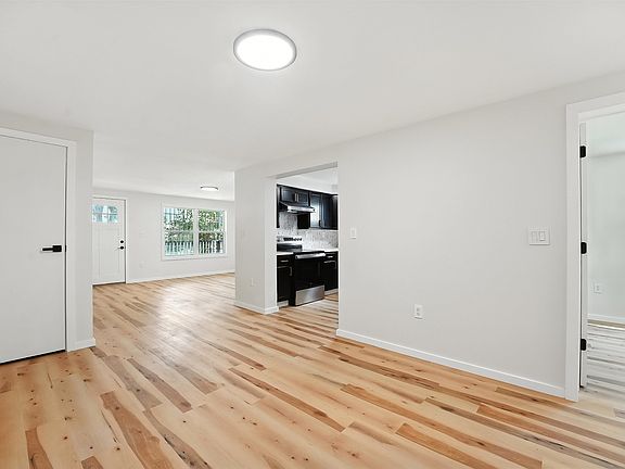 3rd image of 338-340 Halladay St #1