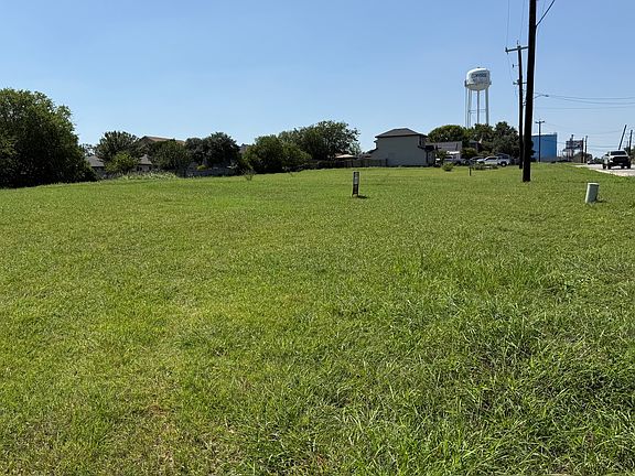 2nd image of 815 Toepperwein LOT 7