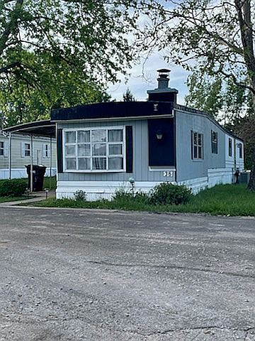 1st image of 101 1st Ave N #36