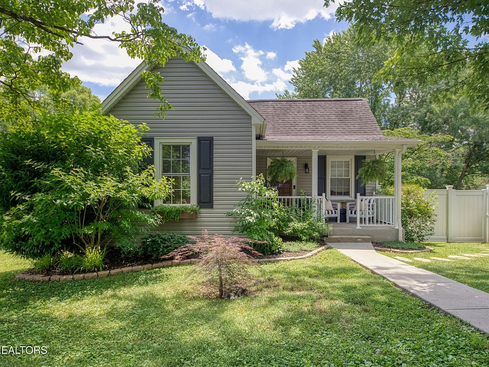 1st image of 622 Balsam Dr