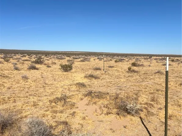 16 Near, Highland, CA 92346