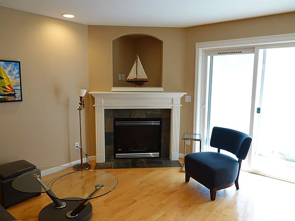 3rd image of 330 5th Ave S