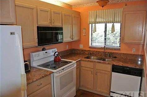3rd image of 880 Bella Vista Ct S #80