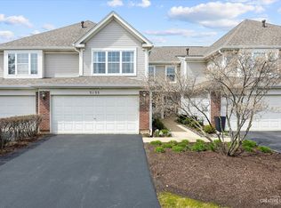 3135 Reflection Dr, Naperville, IL 60564