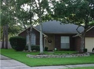 1103 Valley Acres Rd, Houston, TX 77062