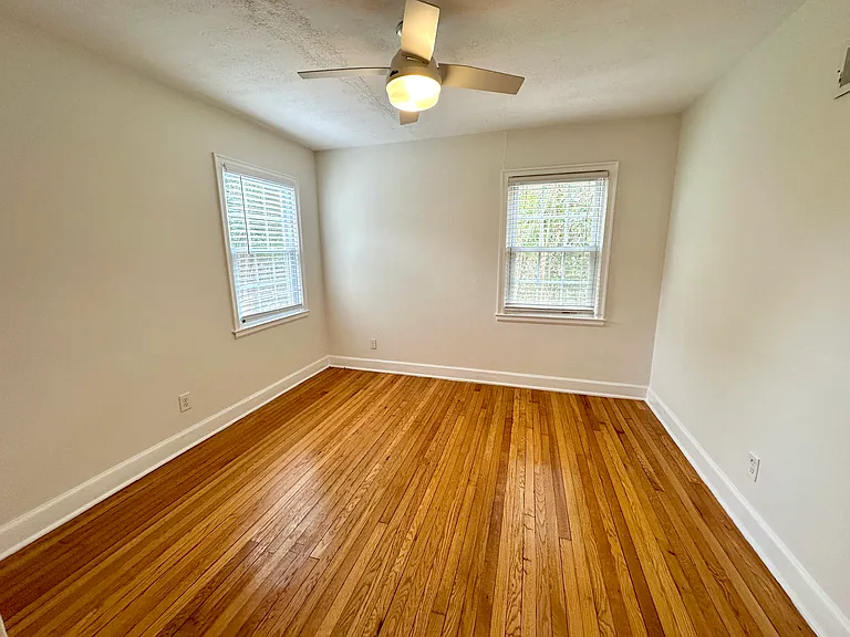 22 Sewanee Ave — Photo 14