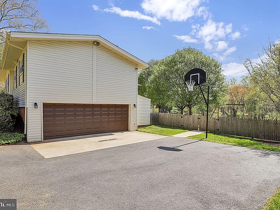5th image of 12420 Deoudes Rd