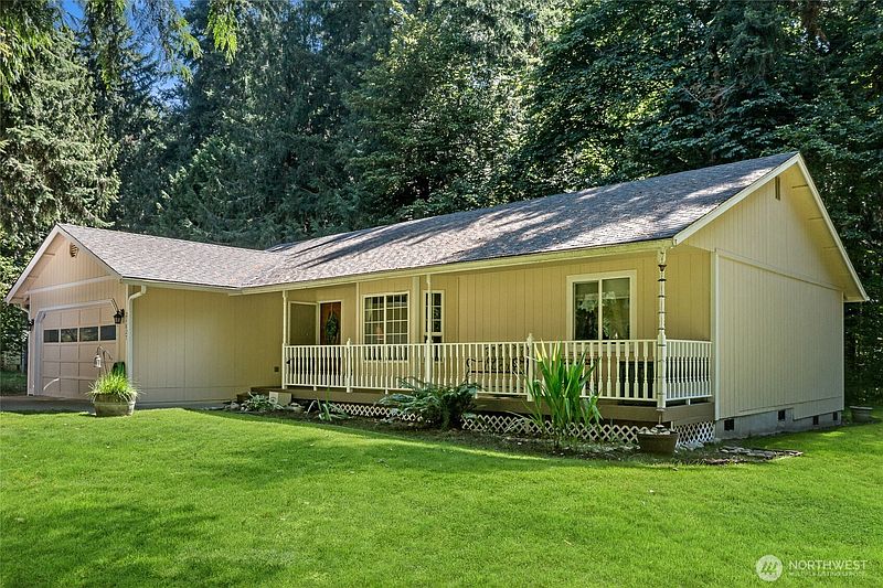 2nd image of 21827 Crest Lane SE