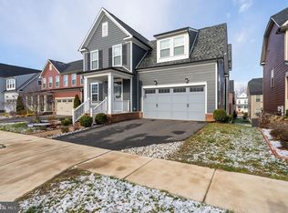 2432 Glouster Pointe Dr, Dumfries, VA 22026