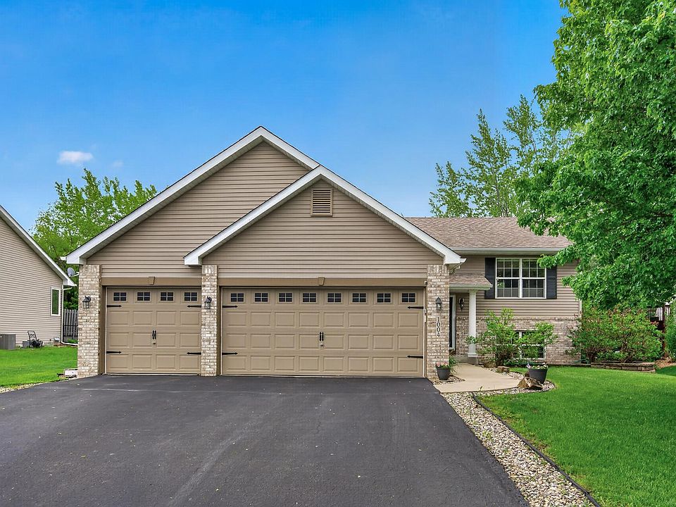 1st image of 1004 Bridle Creek Dr