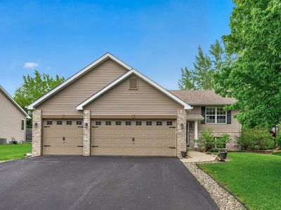 1004 Bridle Creek Dr, Jordan, MN, 55352