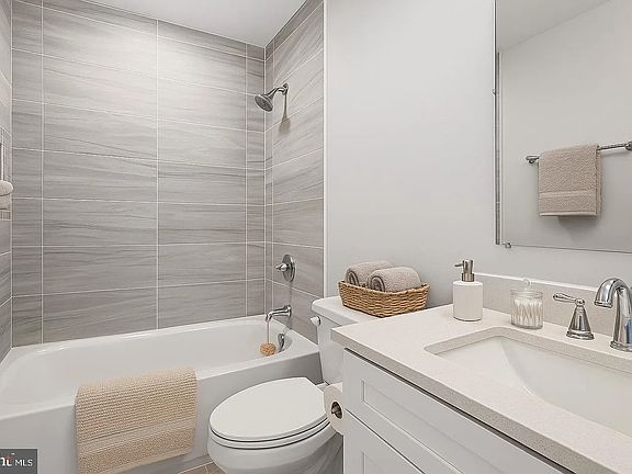 4th image of 1635 Montello Ave NE APT 4