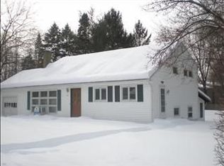 10 Norah Ln, Hyde Park, NY 12538