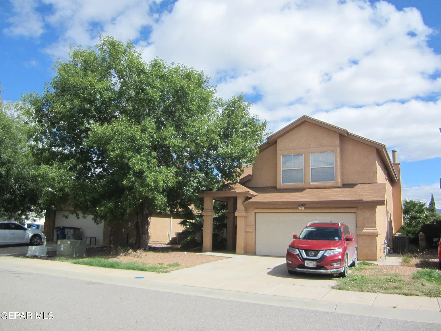 4 bed, 2.5 bath, 1968 sqft, $1,900 — Photo 3