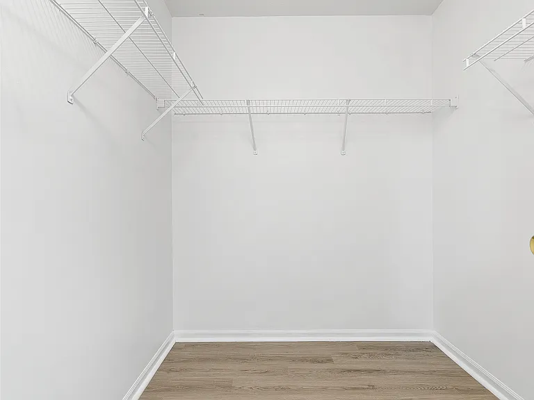 4035 Redroyal Ave — Photo 26