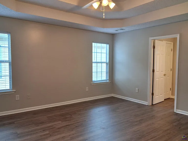 105 Monticello Dr — Photo 10