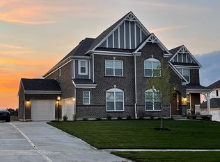 5865 Spinney Ct, Springboro, OH 45066